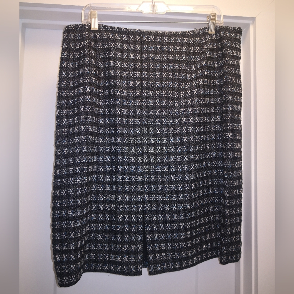 SALE Anne Klein navy tweed skirt - Picture 2 of 3